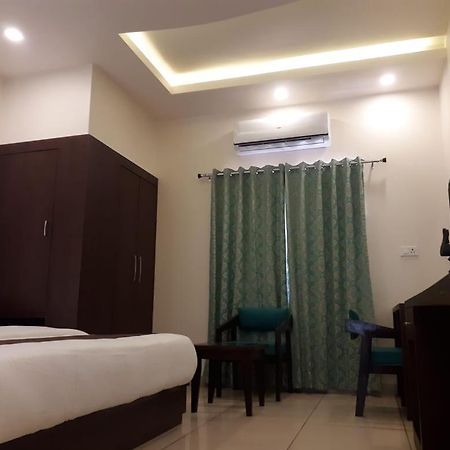 Hotel Paradise Inn Udaipur Eksteriør billede
